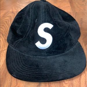 Supreme Hat S Logo Black